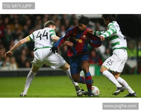 足球明星自制高清海报图片分享与创作技巧解析